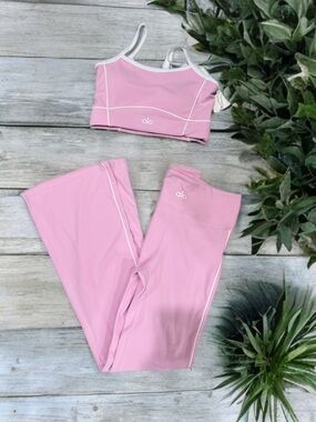 Pink Sports Bra & Leggings Set